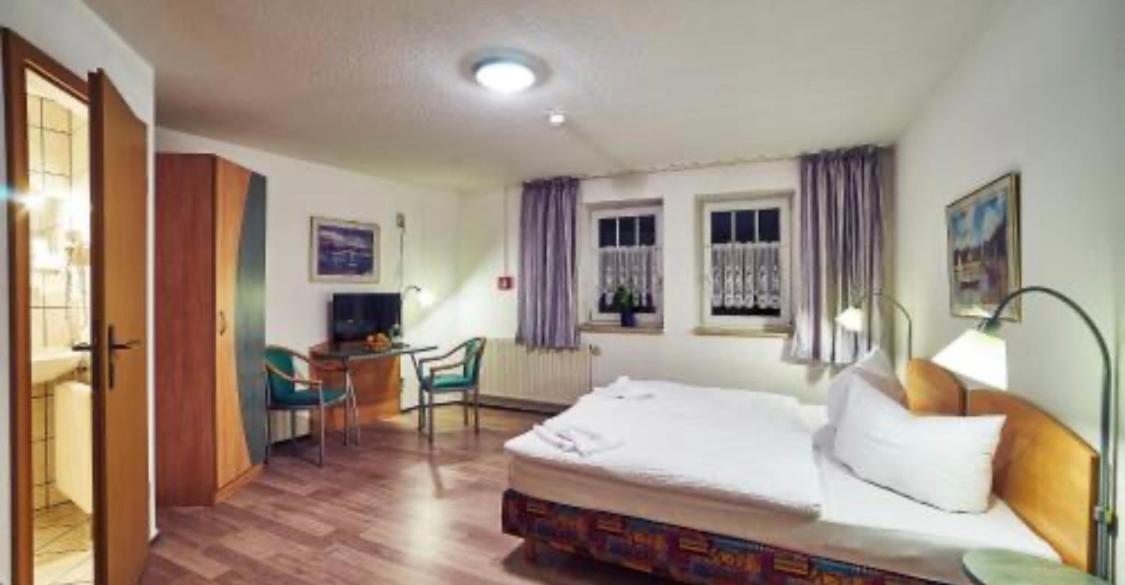 Hotel Gasthof Zum Baren Gernrode  Zewnętrze zdjęcie